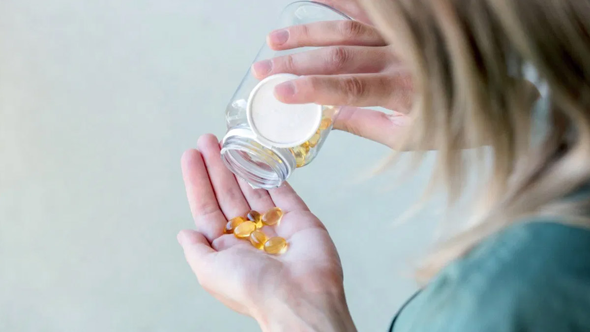 vitamin E capsule eating