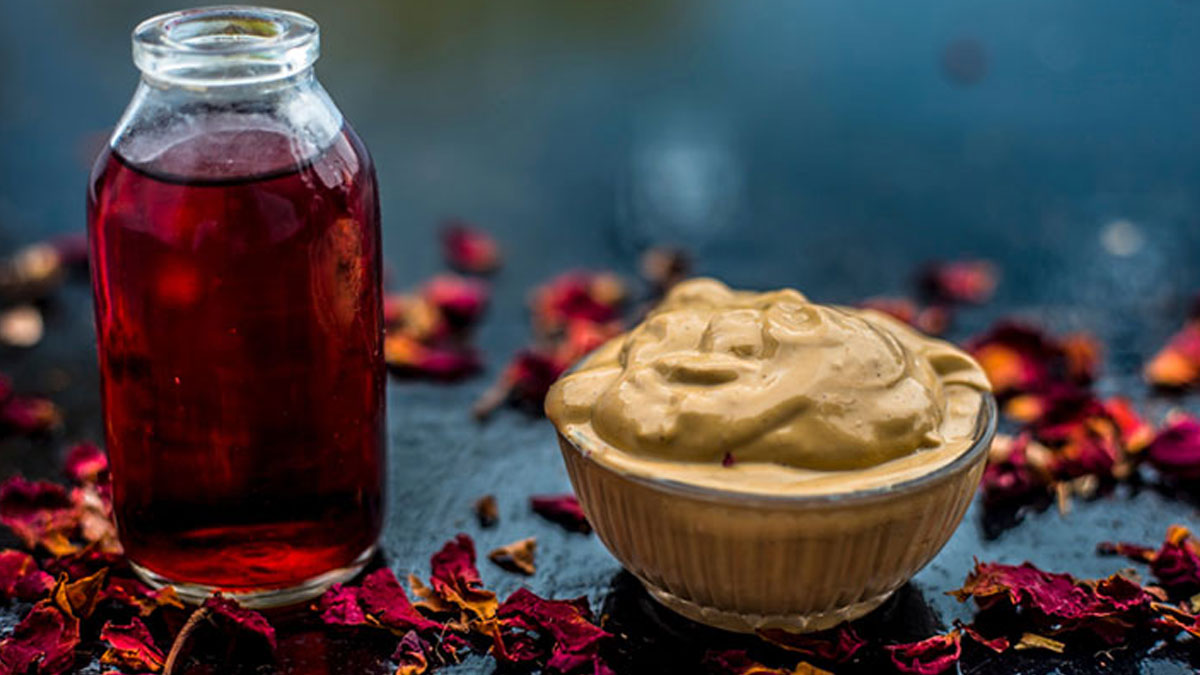 multani mitti with rose water for face cleaning