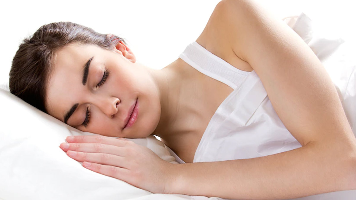 body massage with coconut oil for good sleep