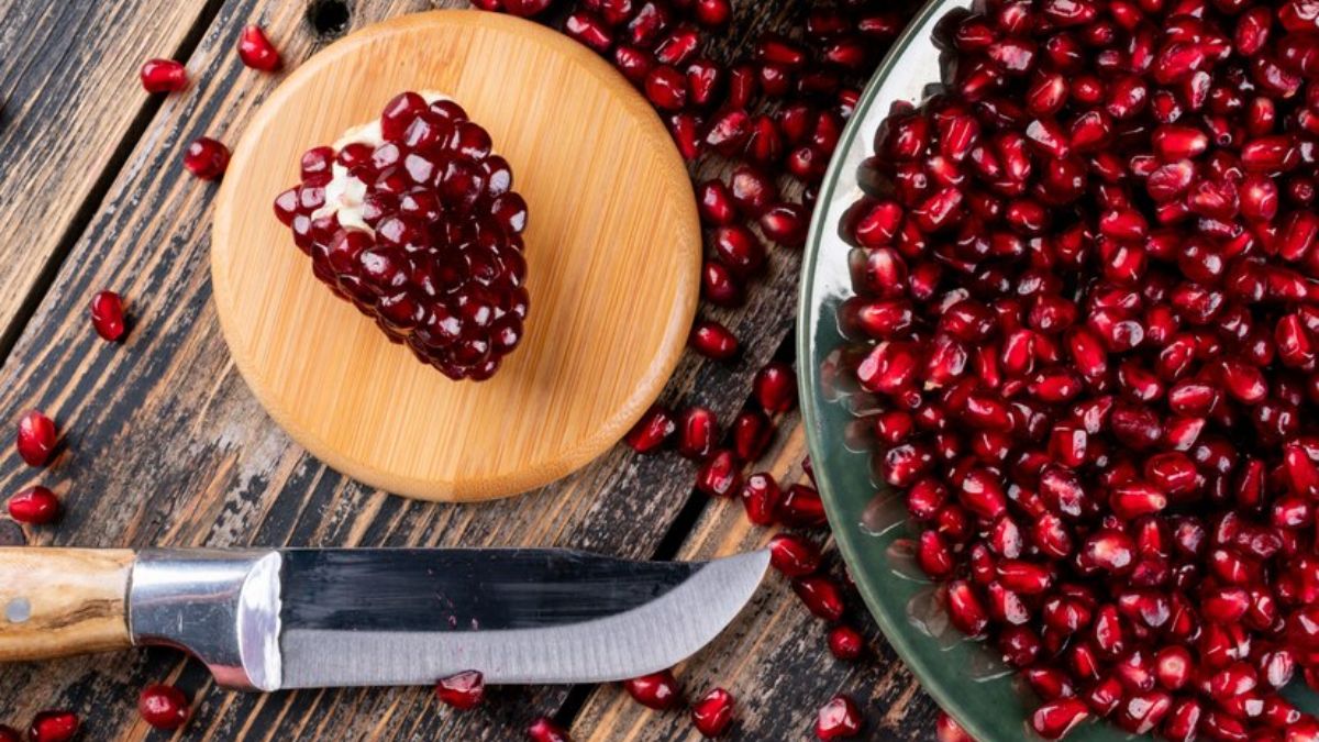 Pomegranate Seed Oil Benefits For Hair