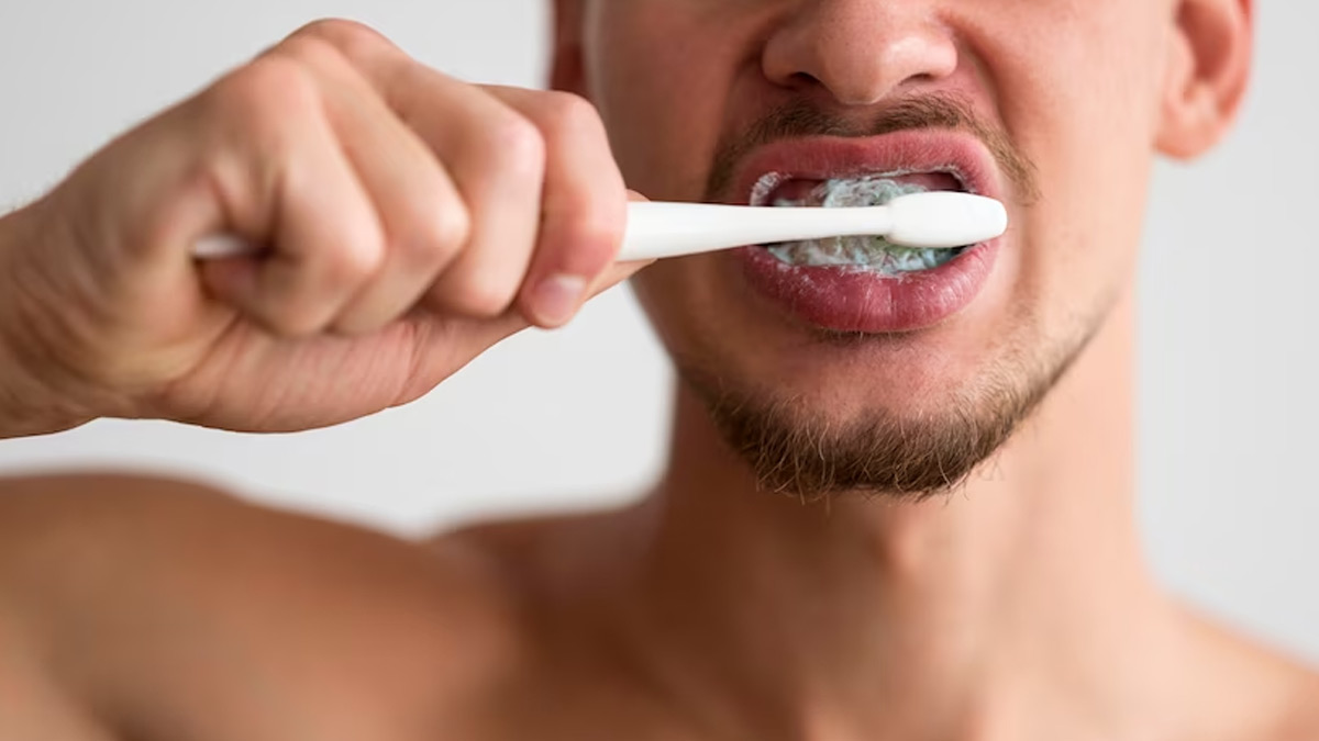 Brushing Before Or After Breakfast: Dentist Explains Which Is Better 