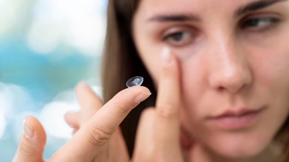 Tips To Follow If You Wear Contact Lenses In Monsoons