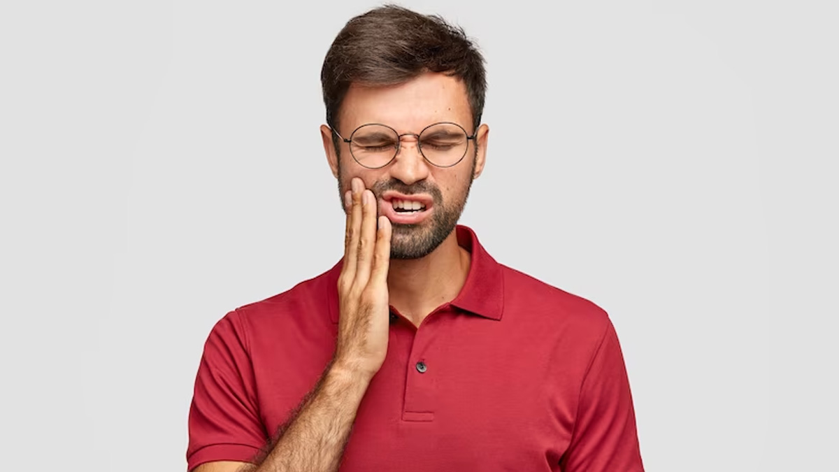 Dentist Shares Ways To Manage Your Wisdom Tooth Pain