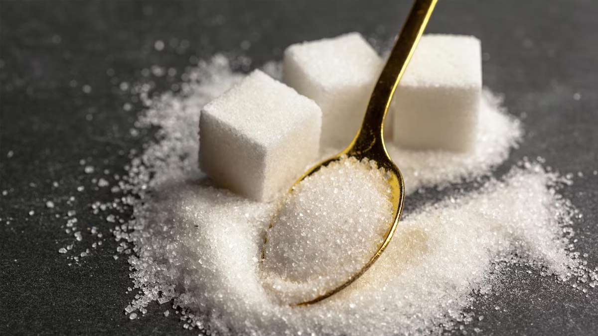 date-vs-white-sugar-which-is-better-ins2