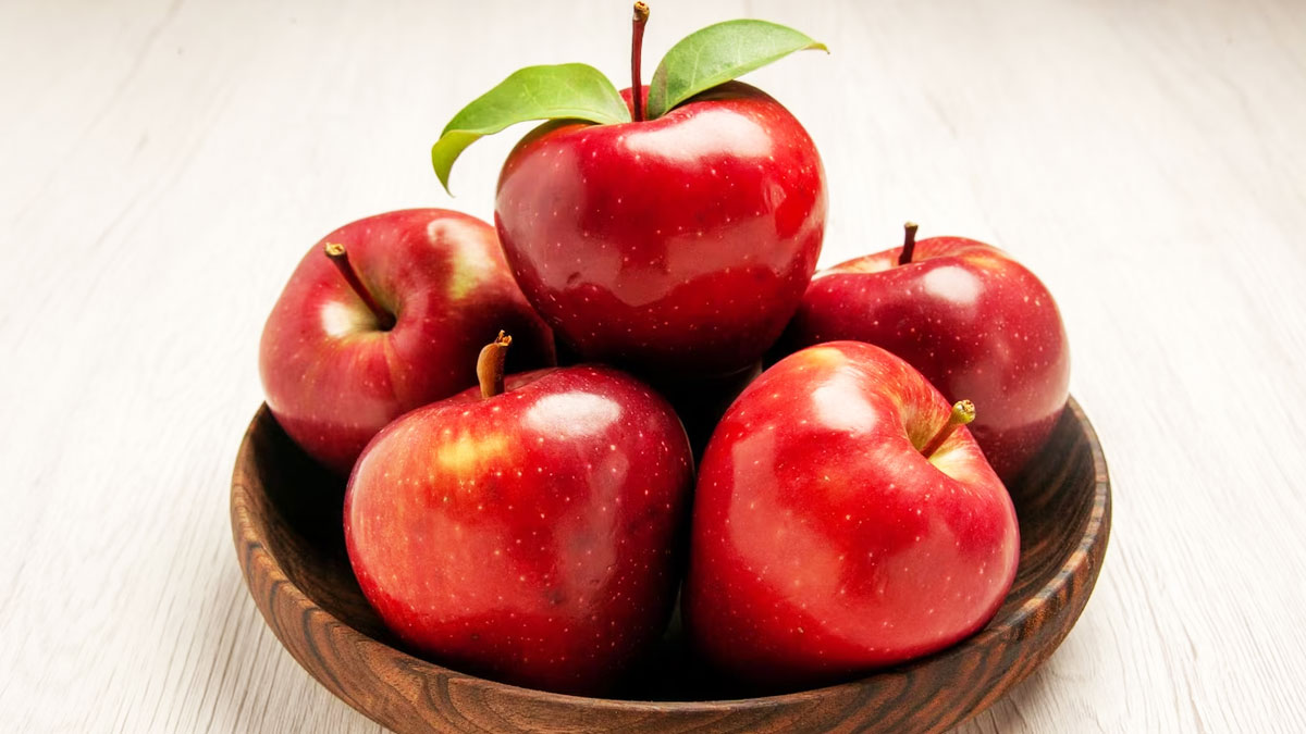 apple benefits for skin