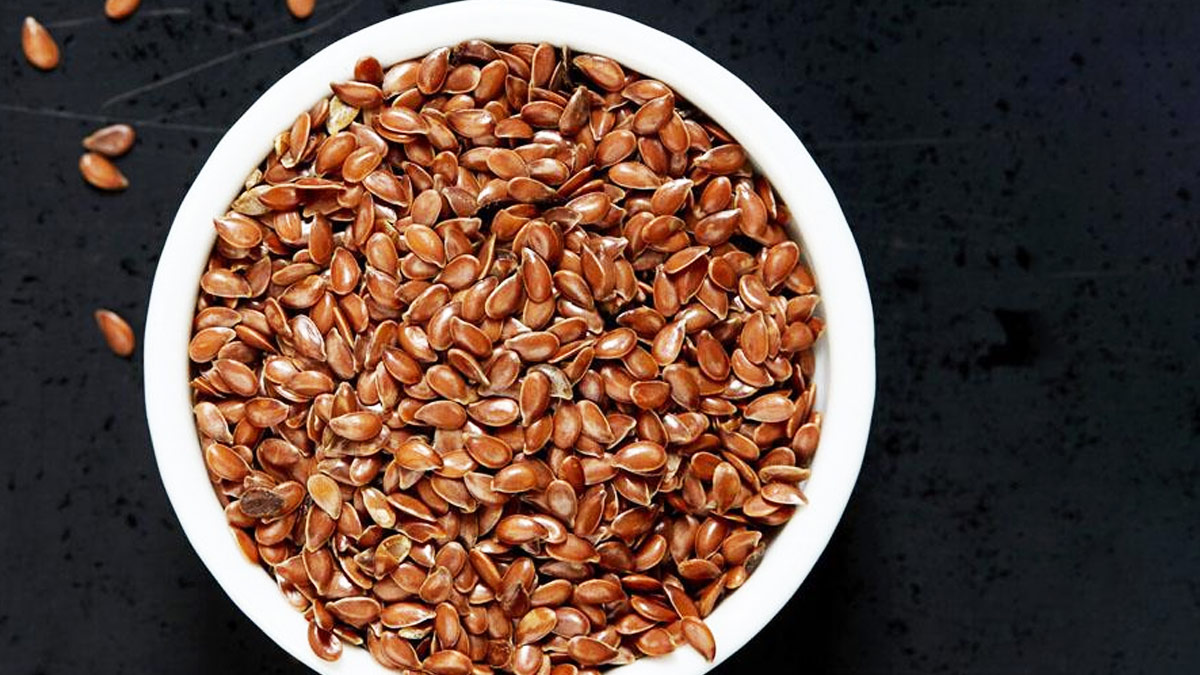 flax seeds with milk