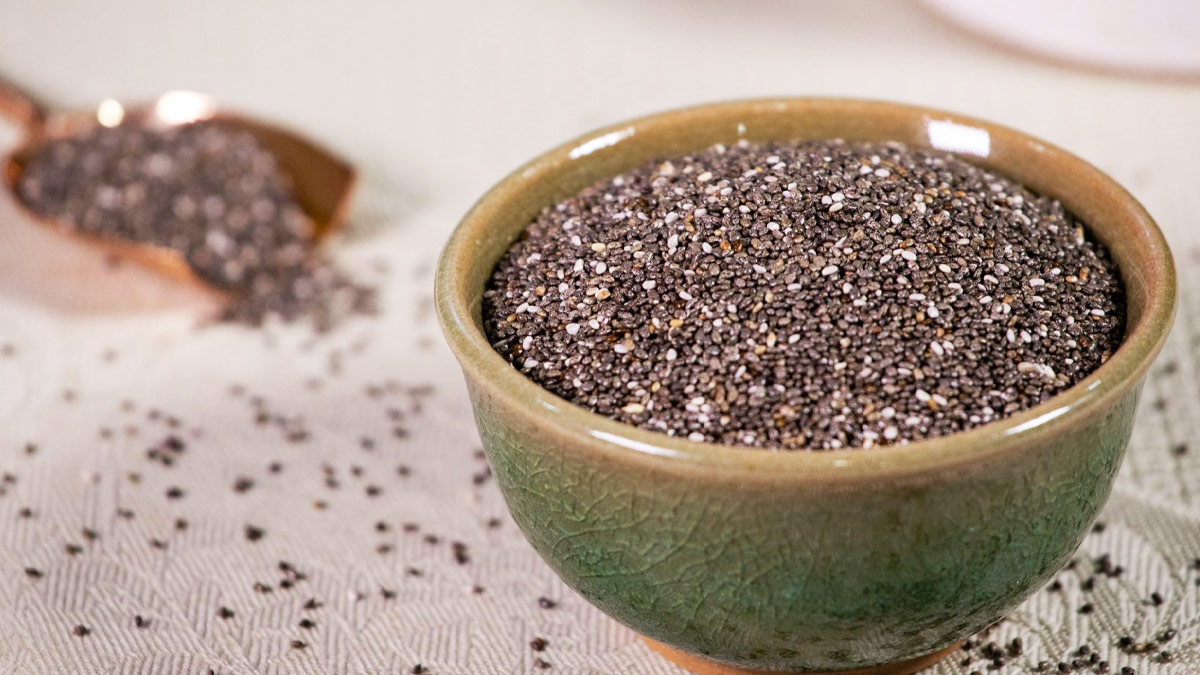 chia seeds with milk