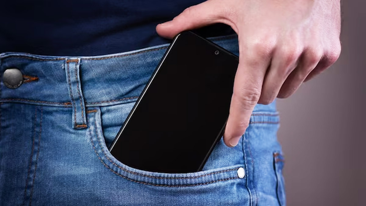 Side Effects Of Keeping Phone in Pocket