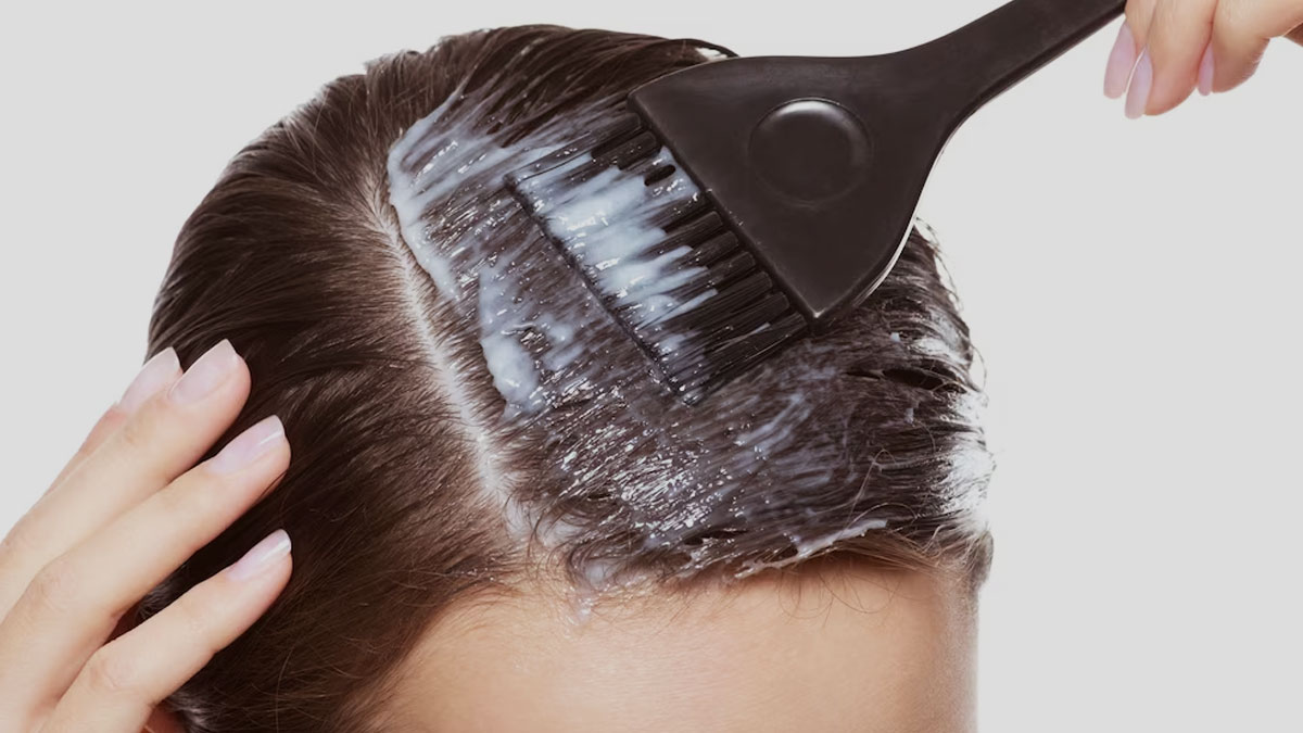 removing hair colour with baking soda