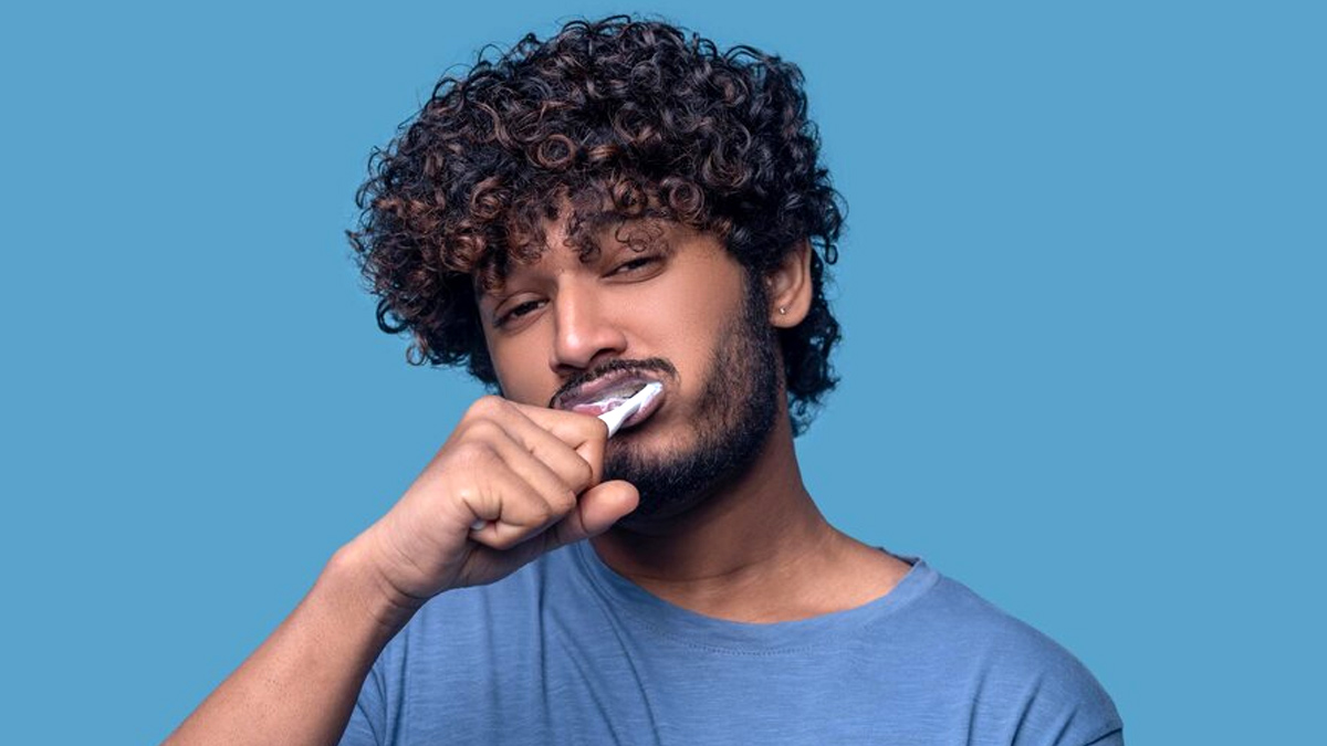 electric and manual toothbrush difference