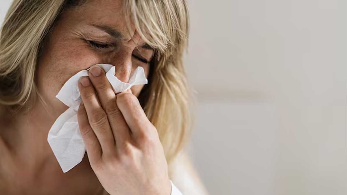 Troubled With Dust Allergies As Air Pollution Is Rising Everyday? Expert Recommends Ayurvedic Solutions
