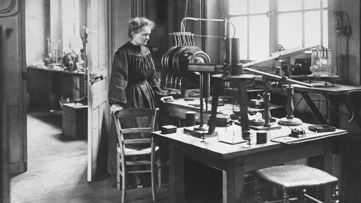 Contributions Of Madam Curie In Cancer Treatment