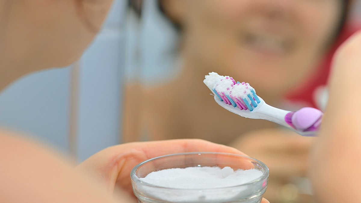 baking-soda-for-teeth