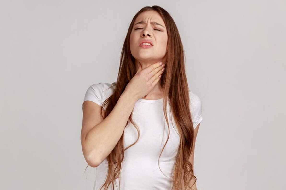 causes of throat pain in hindi