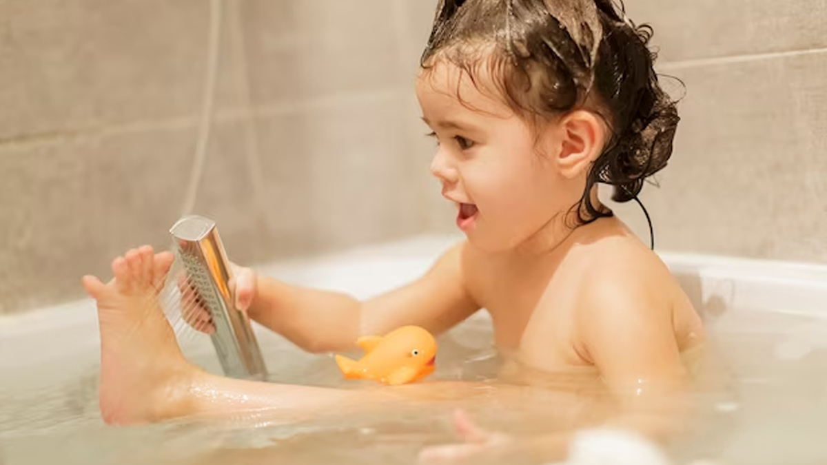 Is it OK to Bathe Kids Every Day?