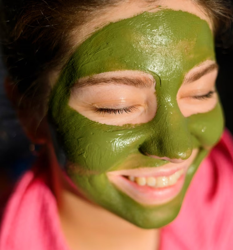 betel-leaf-mask