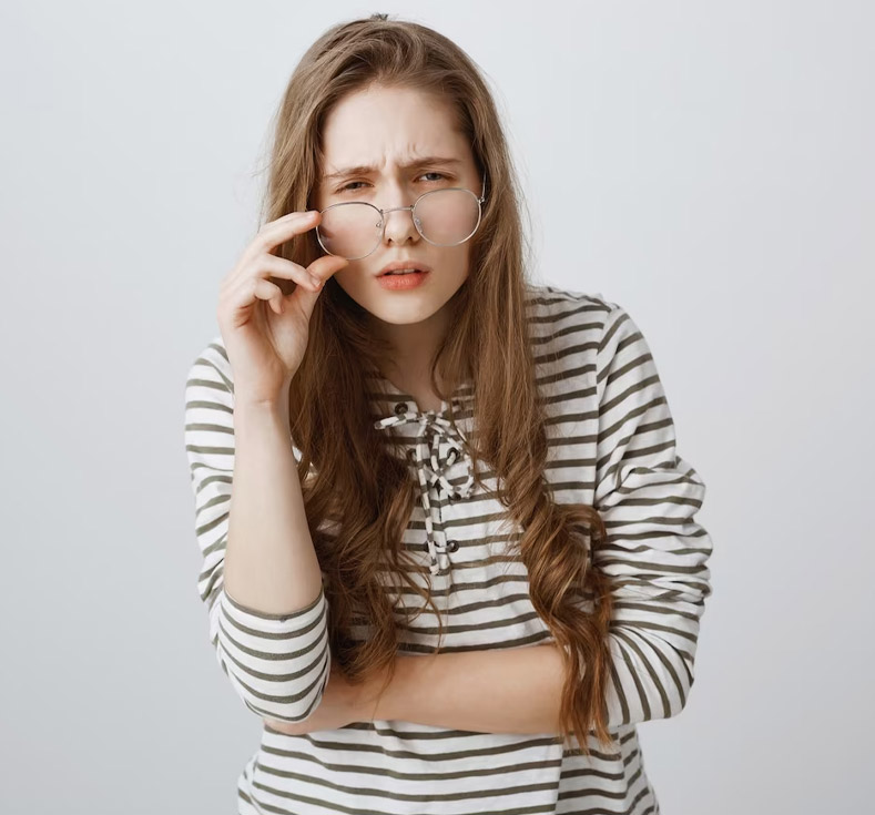 Weak Eyesight Symptoms