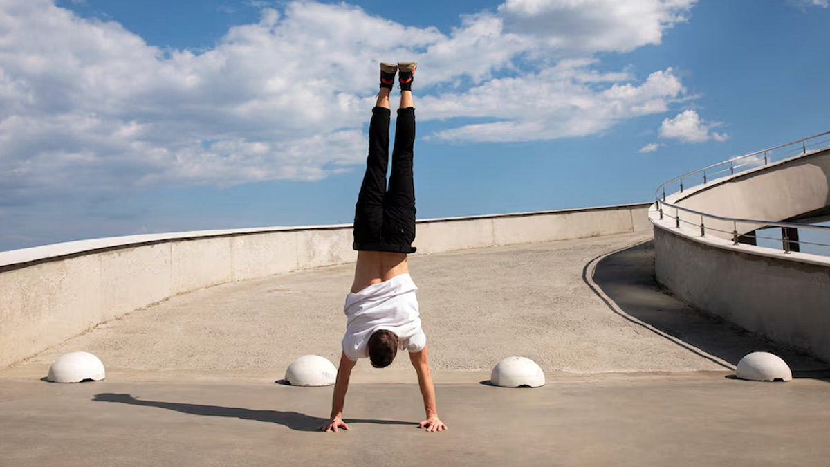 Handstand