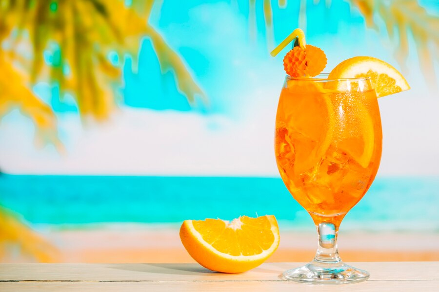 Refreshing DIY Summer Drinks That Can Help You Melt Extra Belly Fat