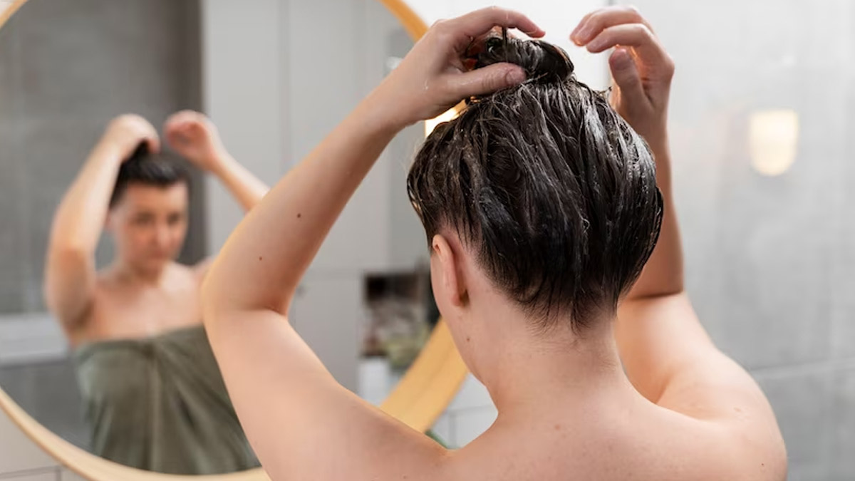 <iframe width="853" height="480" src="https://www.youtube.com/embed/2demTfI3Kwo" title="Hair Mask लगाने का सही तरीका | Hair Mask Step-by-Step Guide | How to Use a Hair Mask?" frameborder="0" allow="accelerometer; autoplay; clipboard-write; encrypted-media; gyroscope; picture-in-picture; web-share" allowfullscreen></iframe>