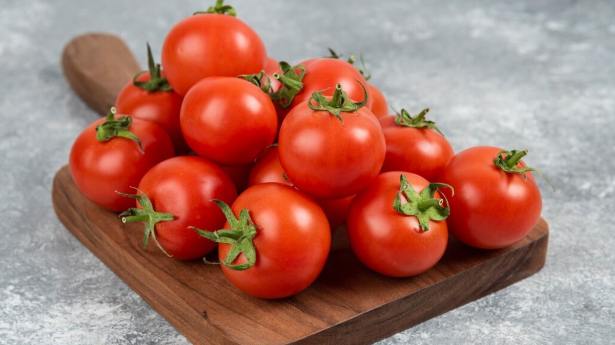 does tomatoes controls BP