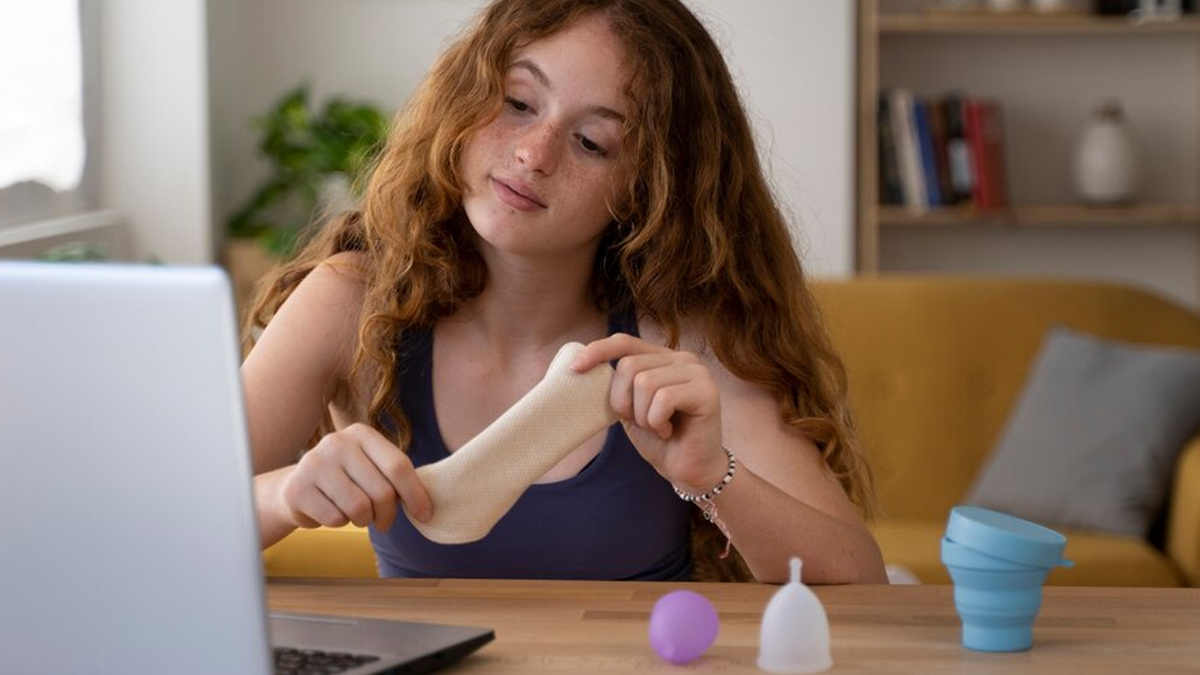 Air Pollution Causing Young Girls To Get Their First Period Earlier, Reveals Study: Expert Shares How