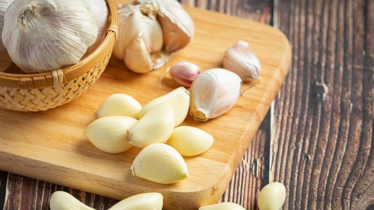 Side Effects Of Eating Garlic Clove On Empty Stomach