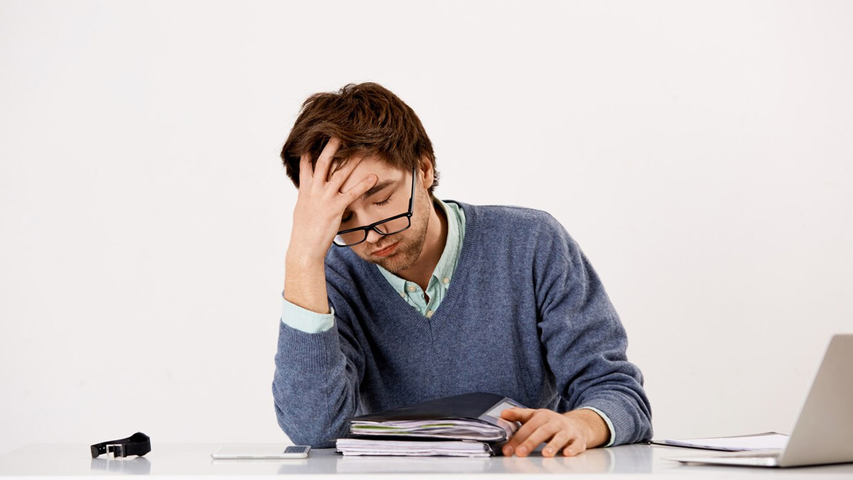 Symptoms Of Sleep Deprivation In Hindi