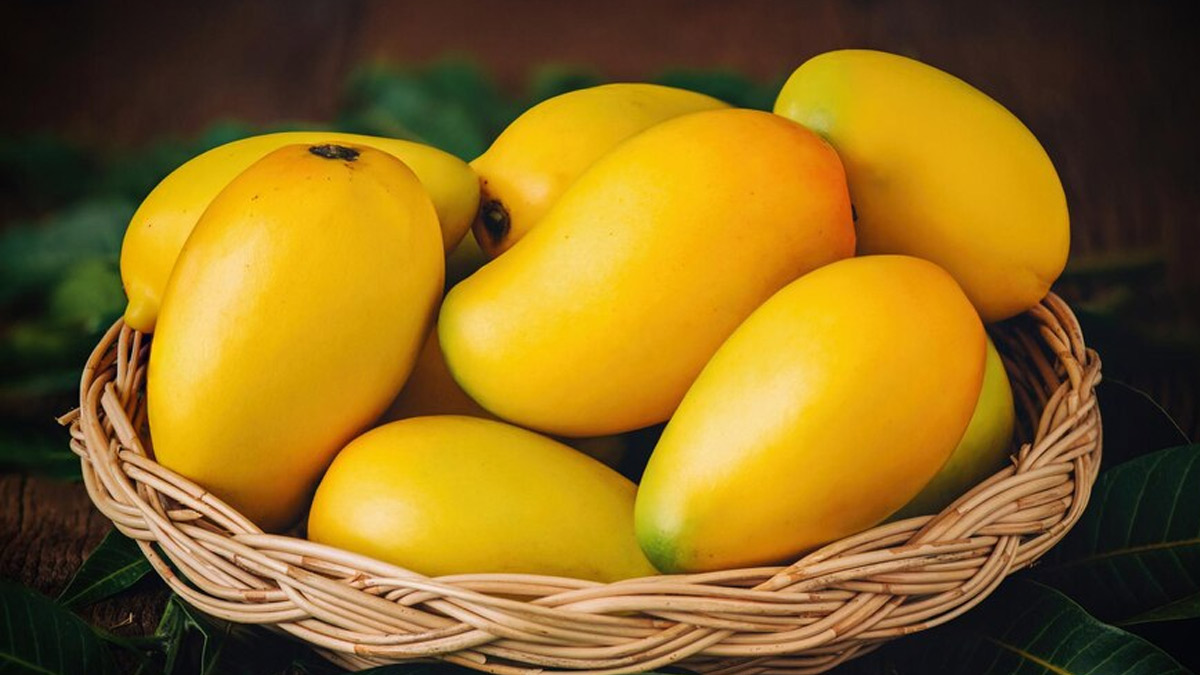 Eating Mango Causing Pimples And Breakouts? Pairing Mangoes With These Foods Can Help You Eliminate Acne Risk