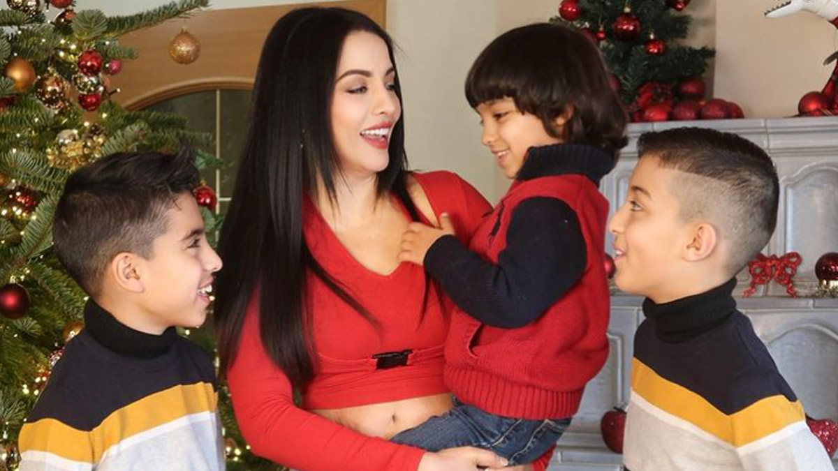 Celina Jaitley Trolled Post Having Twins: Consider This Before Announcing Pregnancy, Posting Kids On Instagram