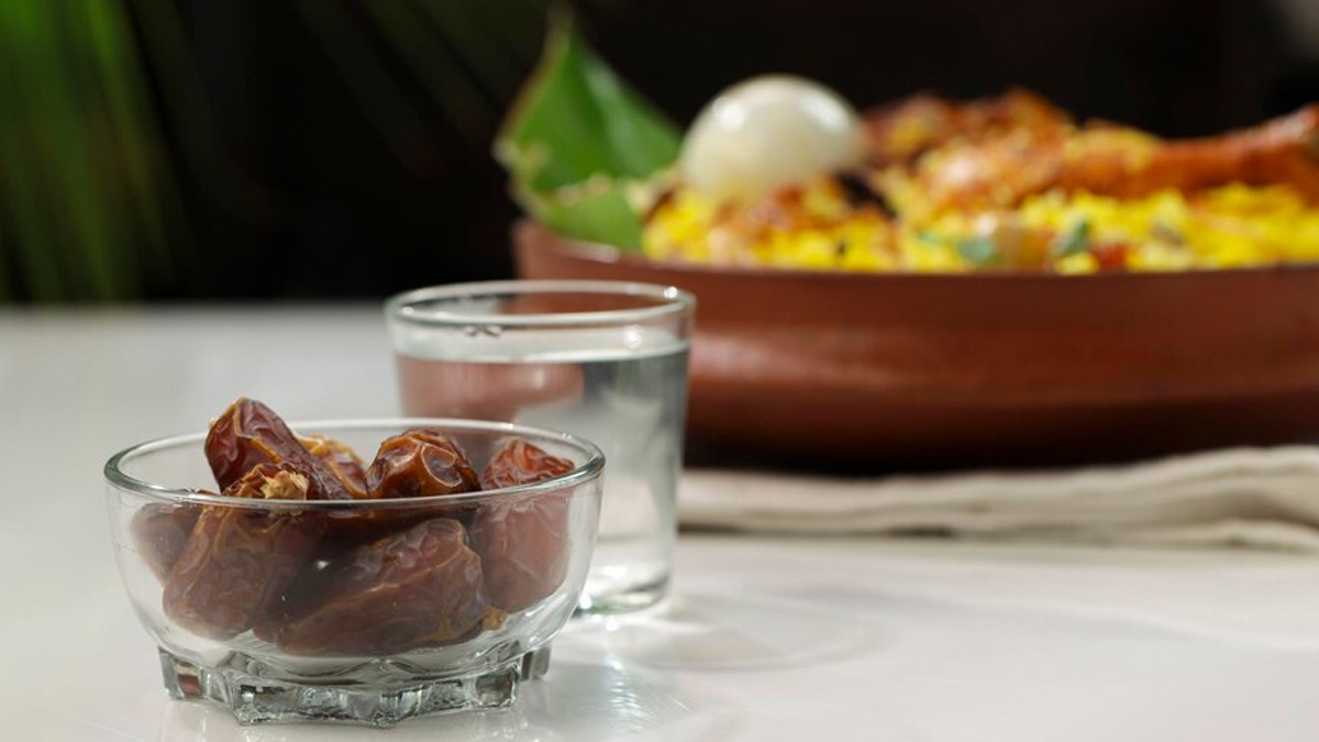 dates-water