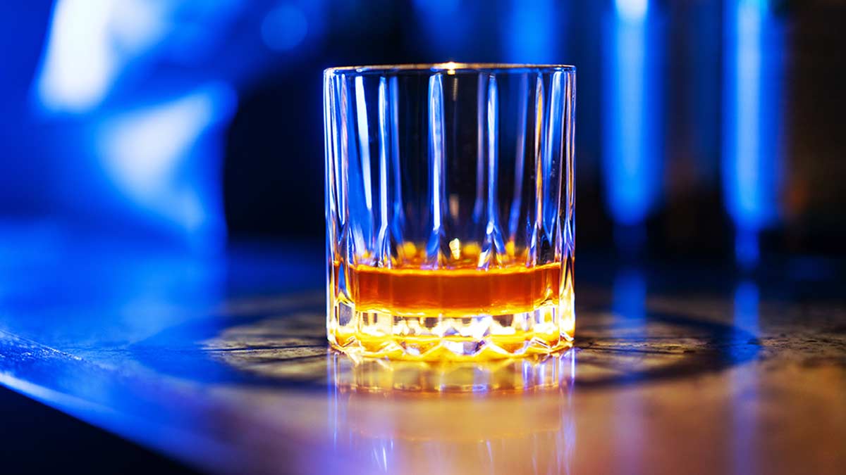 alcohol use disorder causes treatment in hindi