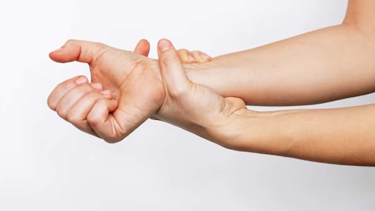 movement disorder in hindi