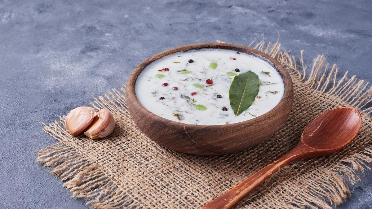 Benefits of Eating Curd During Pregnancy In Hindi