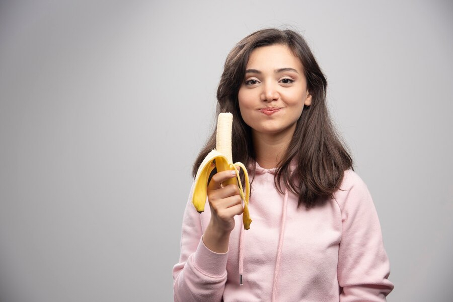 Is It Safe To Eat Banana After Working Out At Night In Hindi