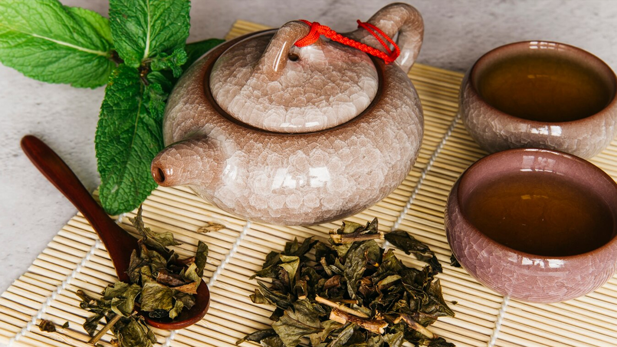 Herbs To Beat Heat Stroke In Hindi