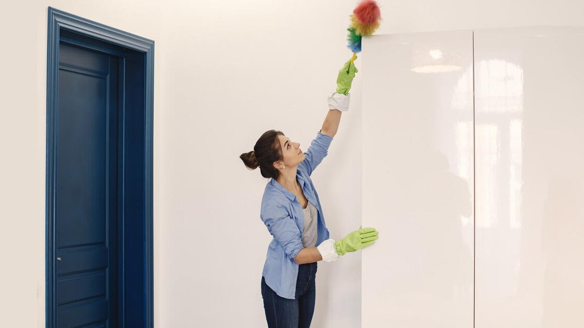 woman-cleaning-house