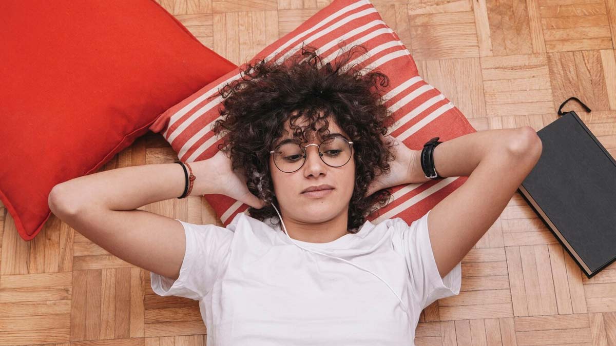whos should not sleep on floor