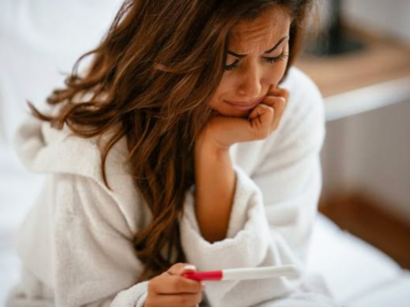 What Are The Symptoms And Causes Of A Miscarriage?