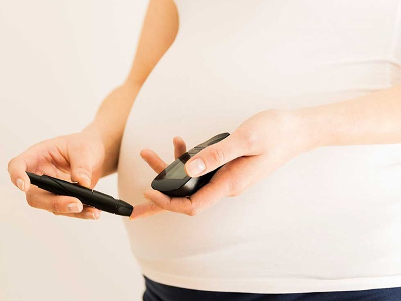 Pregnancy With Diabetes: Know How Uncontrolled Diabetes In Pregnancy Can Effect Childbirth