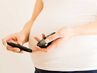 Pregnancy With Diabetes: Know How Uncontrolled Diabetes In Pregnancy Can Effect Childbirth