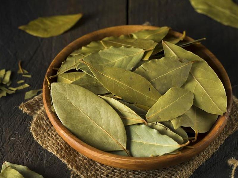 7 Reasons Why You Should Add Bay Leaves In Your Diet