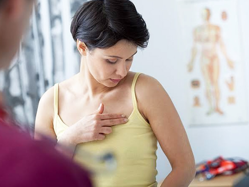 Breast Sagging Due To Breastfeeding? Know The Causes And Ways To Deal With It