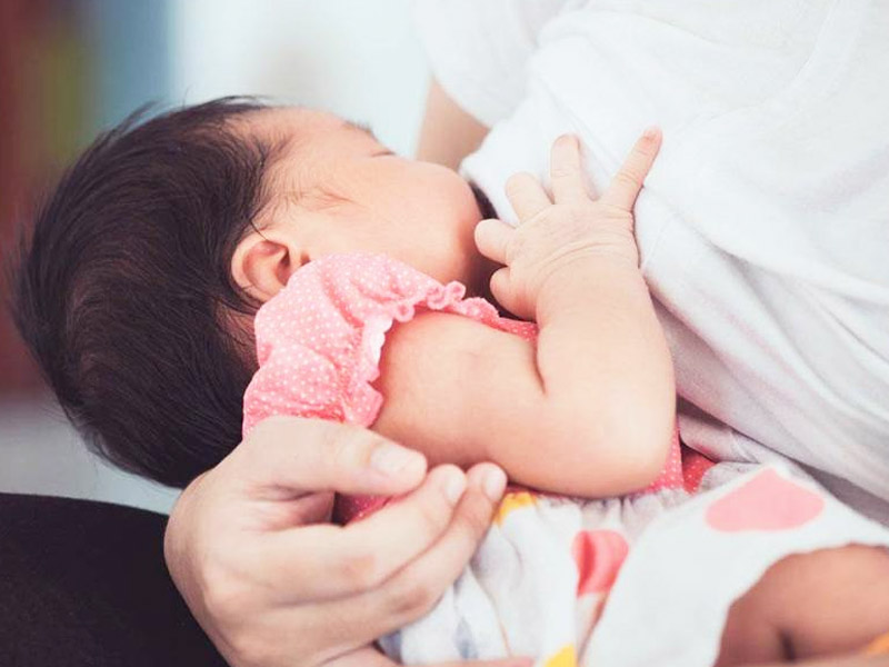 6 Problems A Mother Faces When She Is Not Breastfeeding Properly