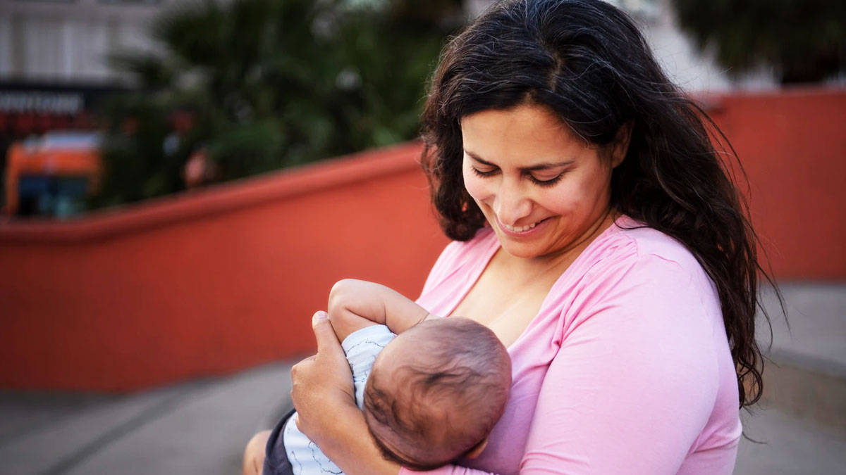 What Is Laid-back Breastfeeding? How To Breastfeed Correctly?
