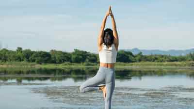 5 Morning Yogasanas To Start Your Day On A Healthier, Happier Note 