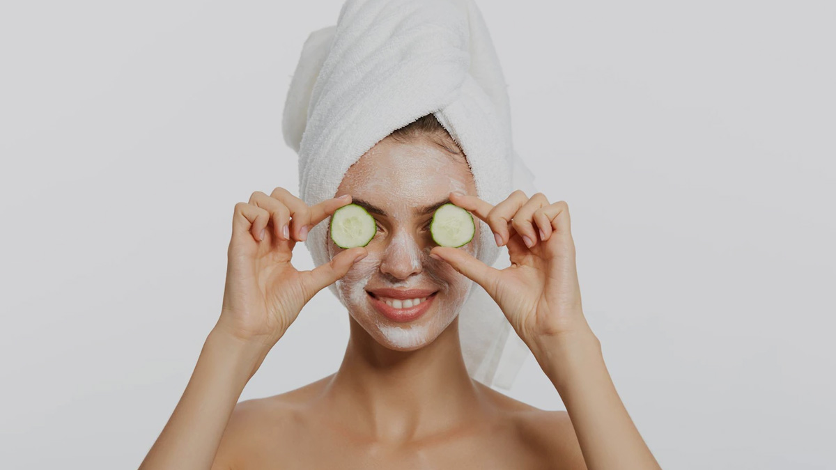 How Cucumber Can Help With Your Monsoon Skin Issues
