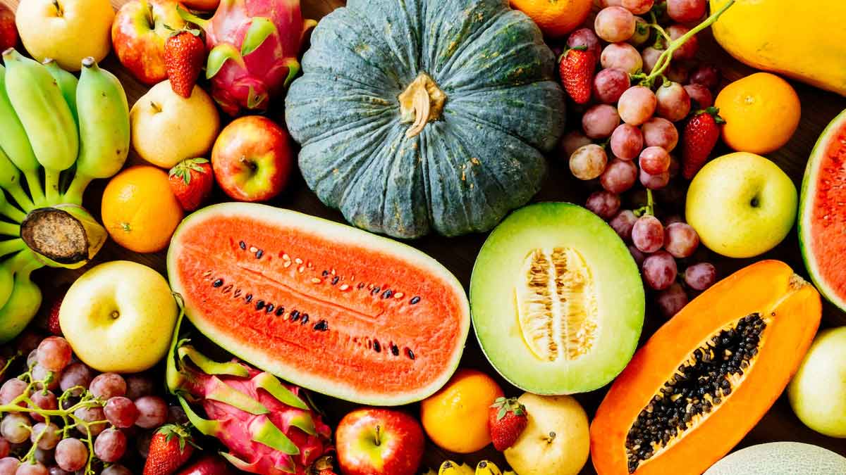 Study Finds Eating More Bright-Colored Fruits, Vegetables Boost Women's Health