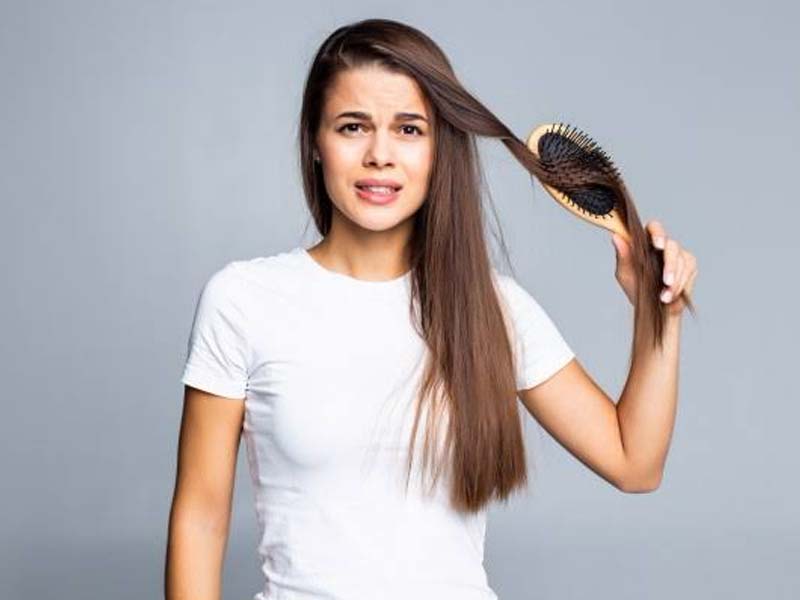 Do You Have Weak Hair? Here Are 7 Natural Ways To Fix Them