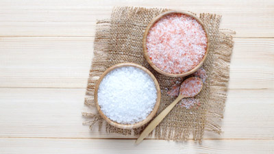 Bath Salt Benefits: Know How To Use These In Your ...